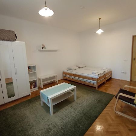 Gizella Apartman Eger Luaran gambar