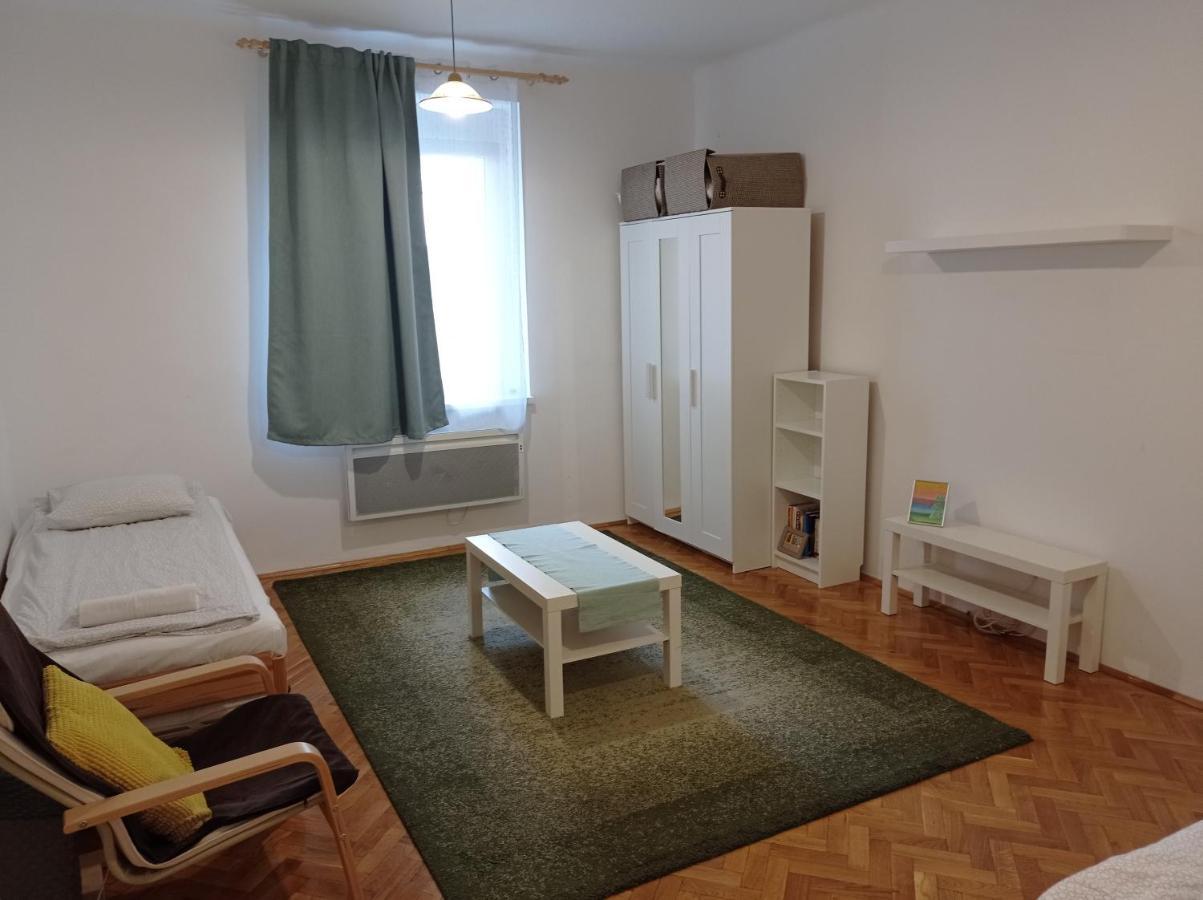 Gizella Apartman Apartment Eger Luaran gambar