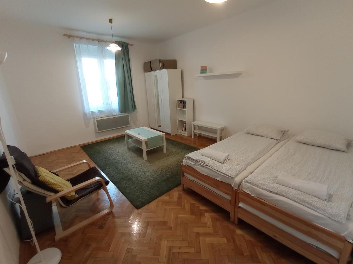 Gizella Apartman Apartment Eger Luaran gambar